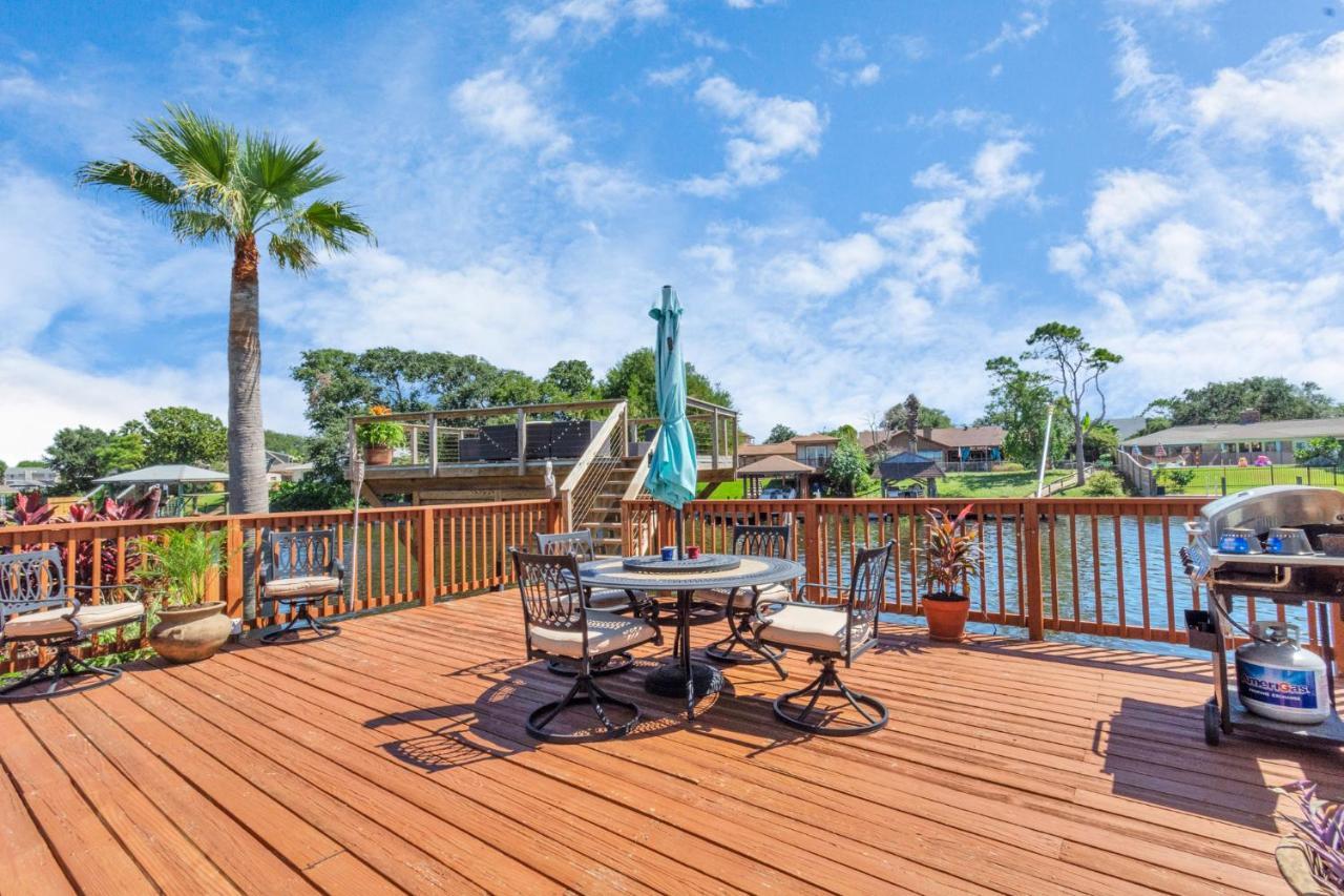 Beauty On The Water! Lake House Near The Beaches! غالفيستون، تكساس المظهر الخارجي الصورة