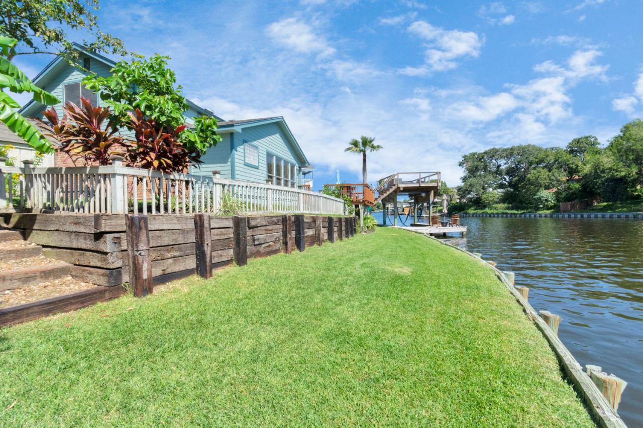 Beauty On The Water! Lake House Near The Beaches! غالفيستون، تكساس المظهر الخارجي الصورة